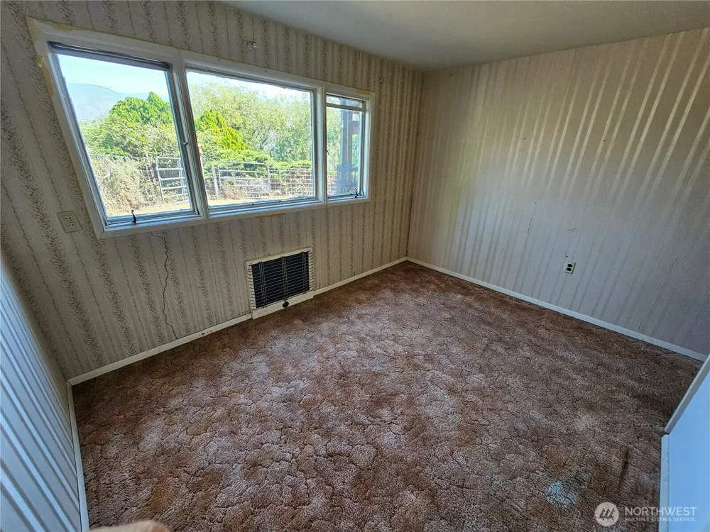 6 Nulton Lane Oroville, WA 98844
