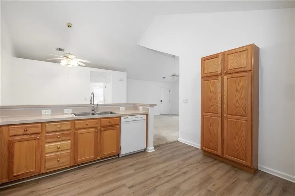2191 Rockbridge Road #1504 Stone Mountain, GA 30087