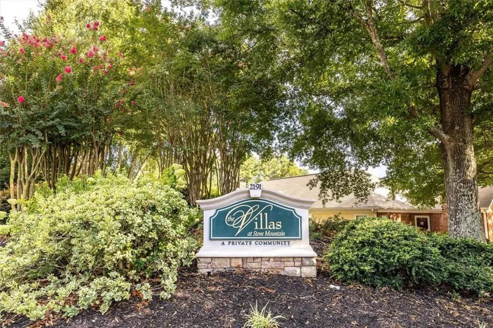 2191 Rockbridge Road #1504 Stone Mountain, GA 30087