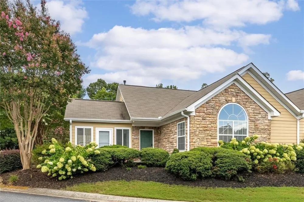 2191 Rockbridge Road #1504 Stone Mountain, GA 30087