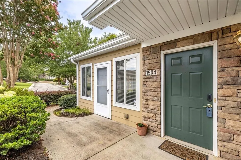 2191 Rockbridge Road #1504 Stone Mountain, GA 30087