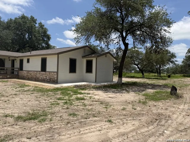 505 NOTTINGHAM DR Poteet, TX 78065