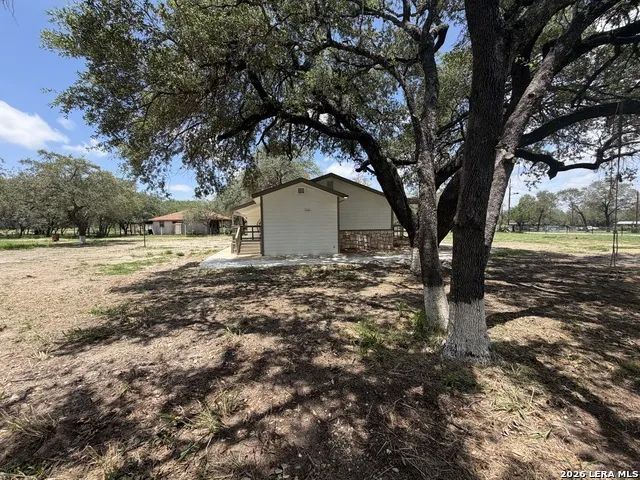 505 NOTTINGHAM DR Poteet, TX 78065
