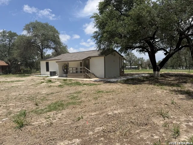 505 NOTTINGHAM DR Poteet, TX 78065