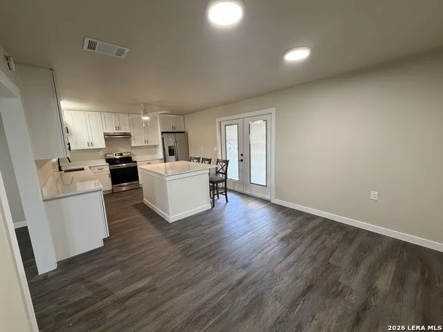 505 NOTTINGHAM DR Poteet, TX 78065