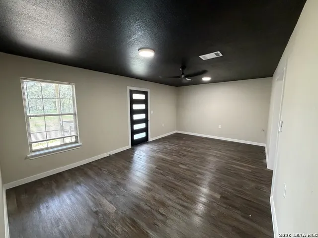 505 NOTTINGHAM DR Poteet, TX 78065