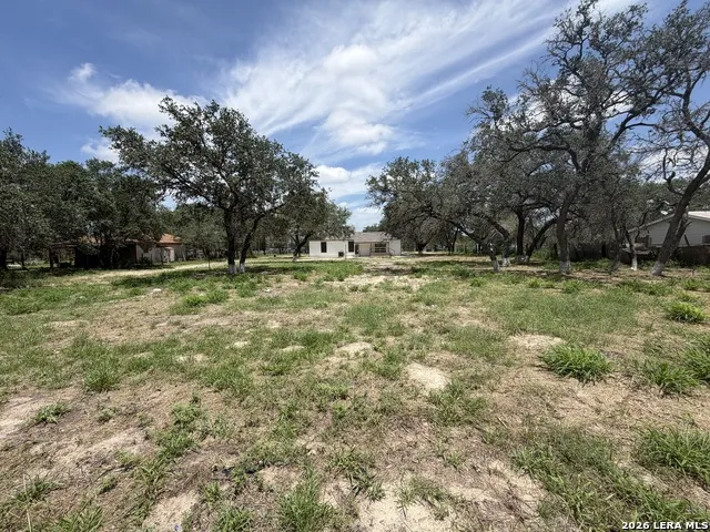 505 NOTTINGHAM DR Poteet, TX 78065