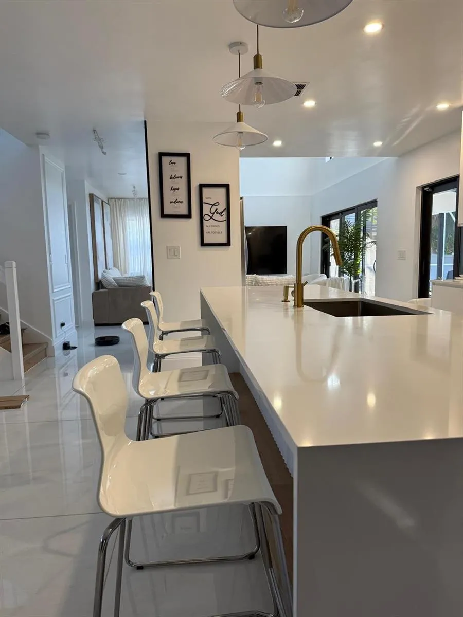 1401 SW 18TH STREET Boca Raton, FL 33486