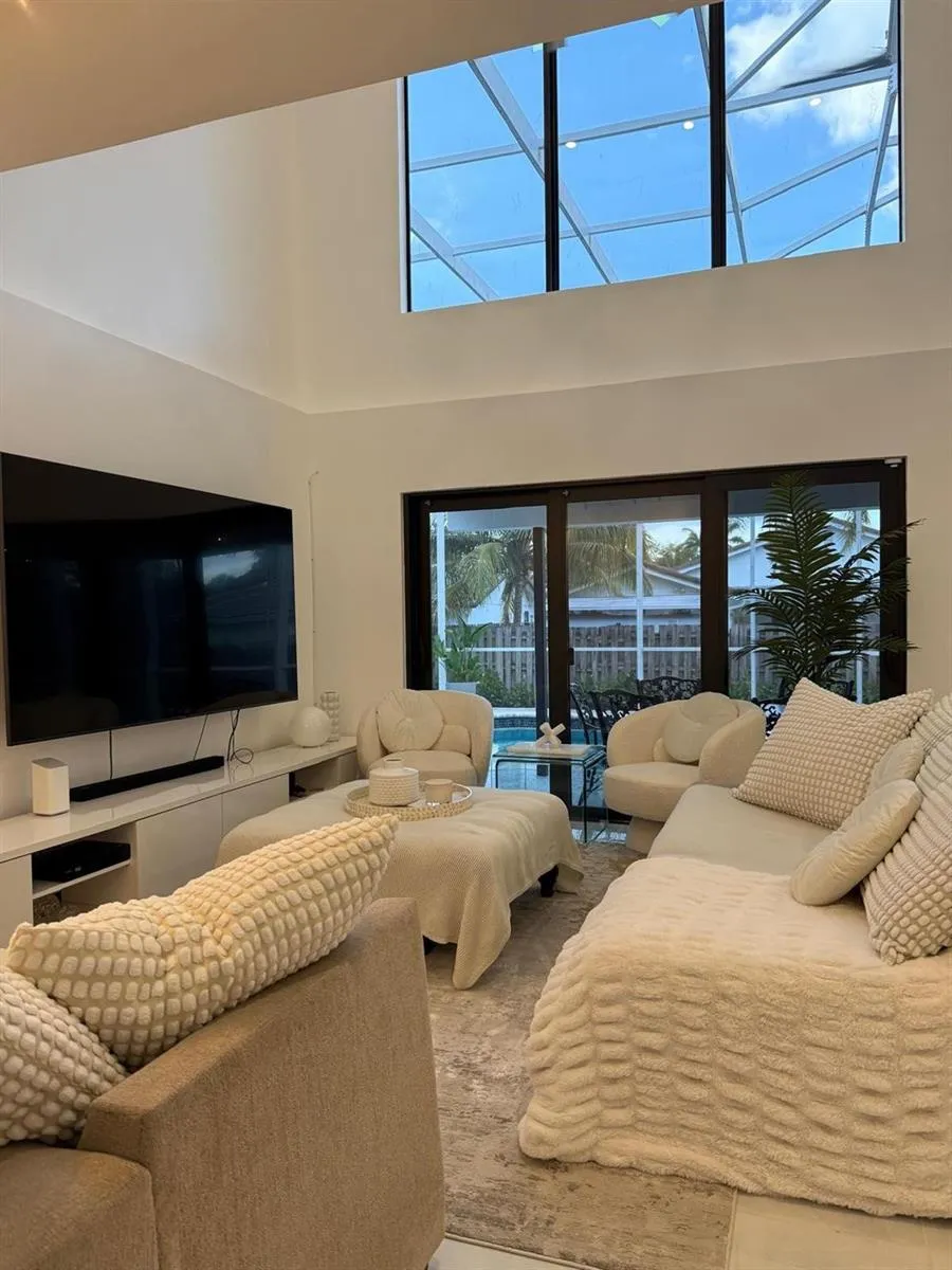 1401 SW 18TH STREET Boca Raton, FL 33486