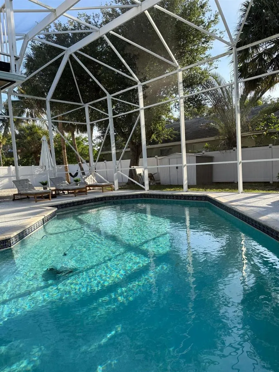 1401 SW 18TH STREET Boca Raton, FL 33486