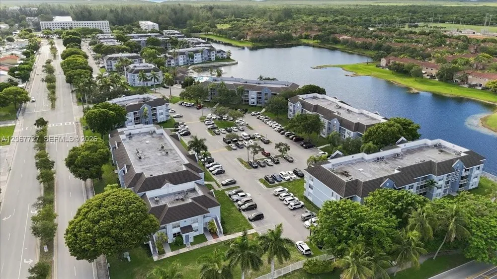 8660 SW 212th St #306 Cutler Bay, FL 33189