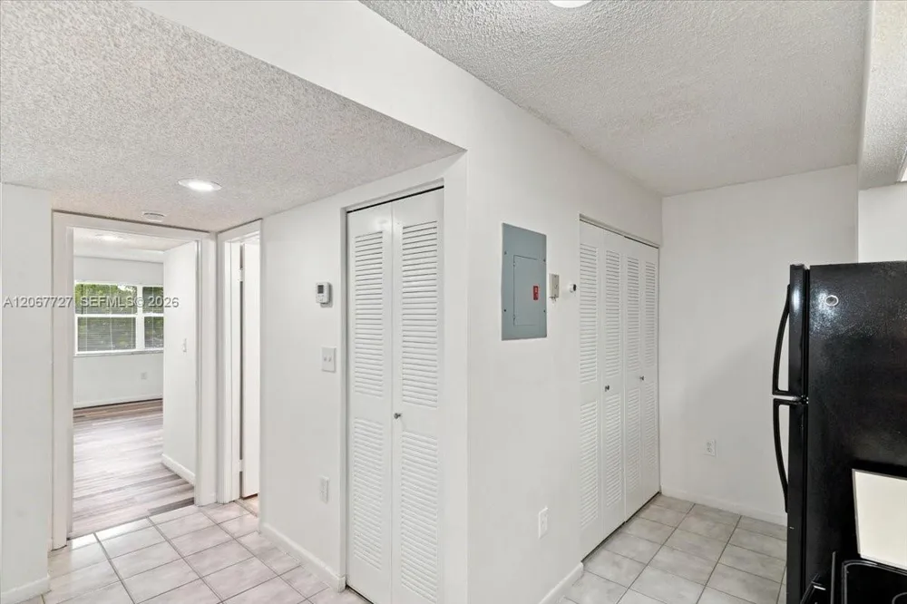 8660 SW 212th St #306 Cutler Bay, FL 33189