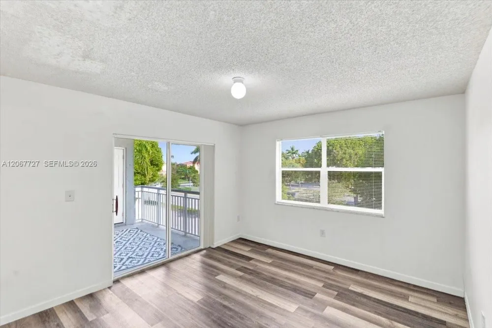 8660 SW 212th St #306 Cutler Bay, FL 33189