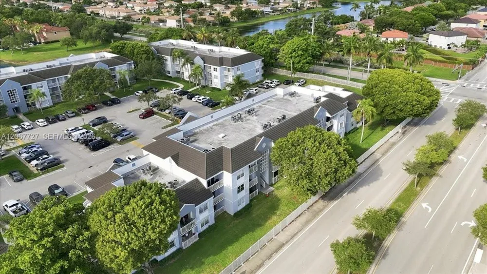 8660 SW 212th St #306 Cutler Bay, FL 33189