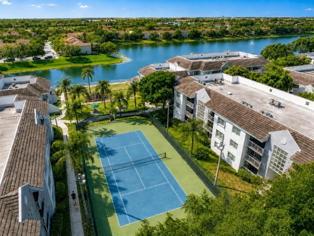 8660 SW 212th St #306 Cutler Bay, FL 33189