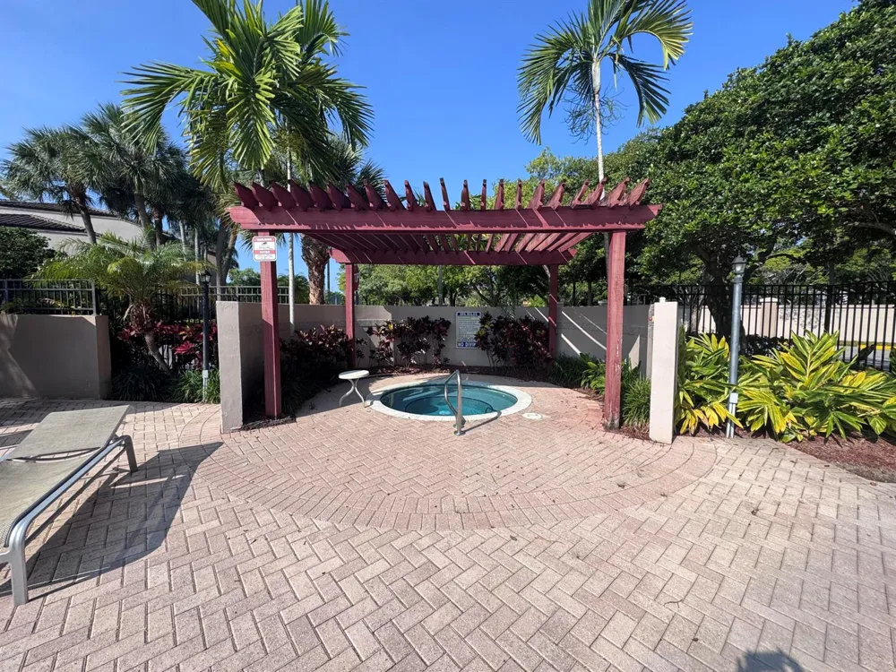 9957 NOB HILL PLACE #9957 Sunrise, FL 33351