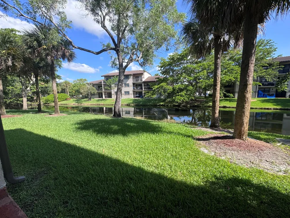 9957 NOB HILL PLACE #9957 Sunrise, FL 33351