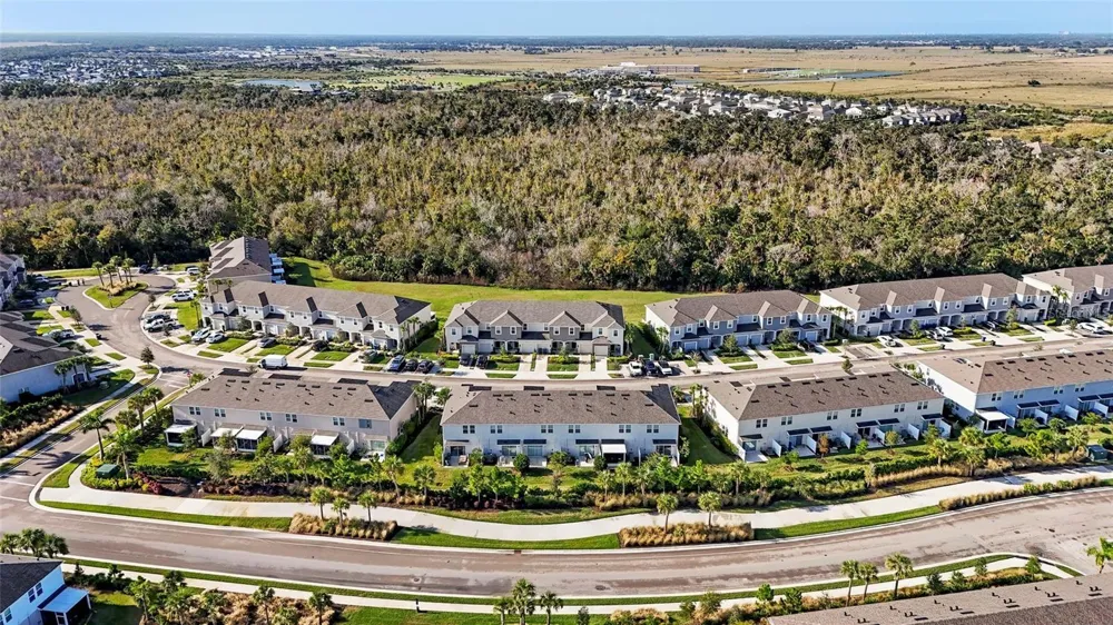 9052 DRIVEN SNOW STREET Sarasota, FL 34241