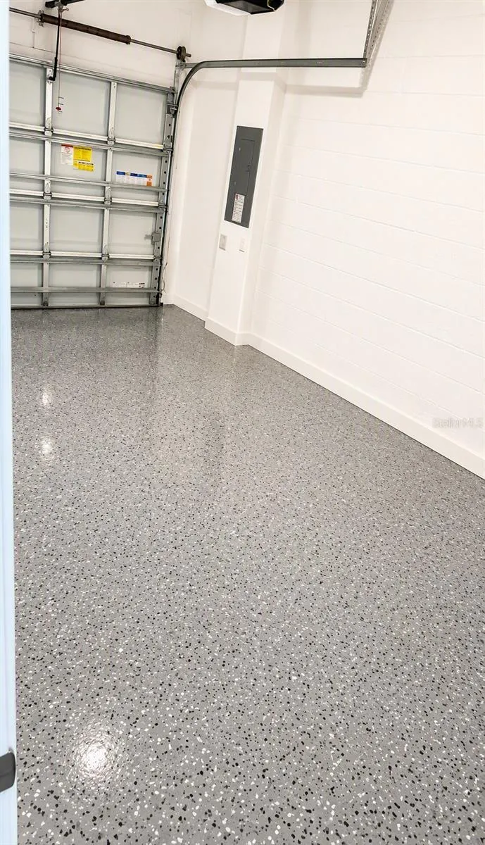 9052 DRIVEN SNOW STREET Sarasota, FL 34241