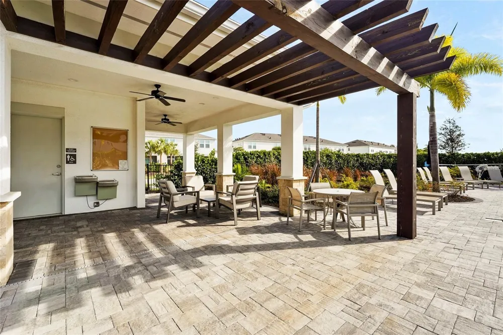 9052 DRIVEN SNOW STREET Sarasota, FL 34241