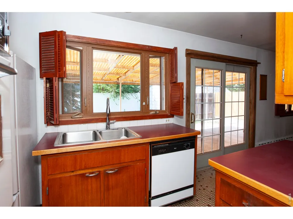 910 S 10th Avenue Sterling, CO 80751