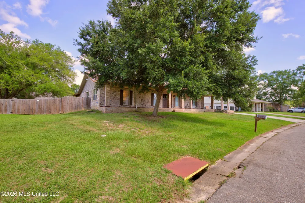 210 Idlewood Drive Waveland, MS 39576