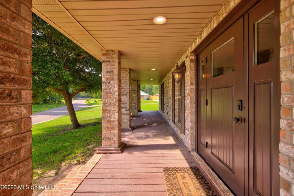 210 Idlewood Drive Waveland, MS 39576