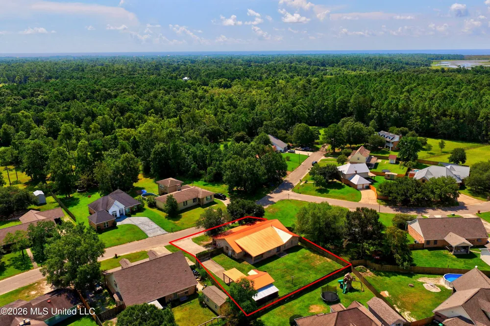 210 Idlewood Drive Waveland, MS 39576