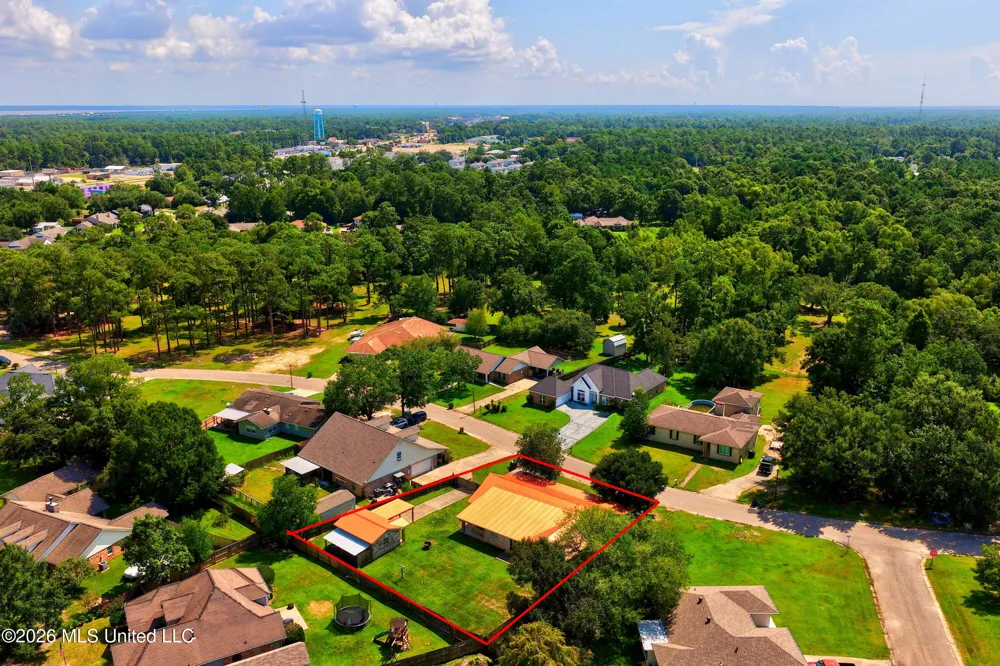 210 Idlewood Drive Waveland, MS 39576