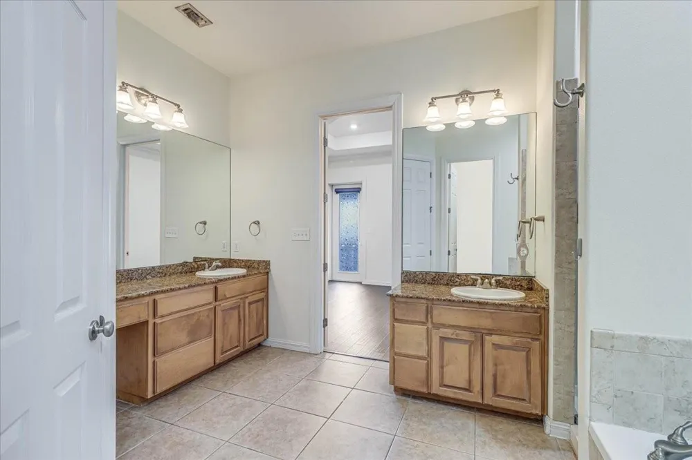 14910 Leeward Drive #304 Corpus Christi, TX 78418