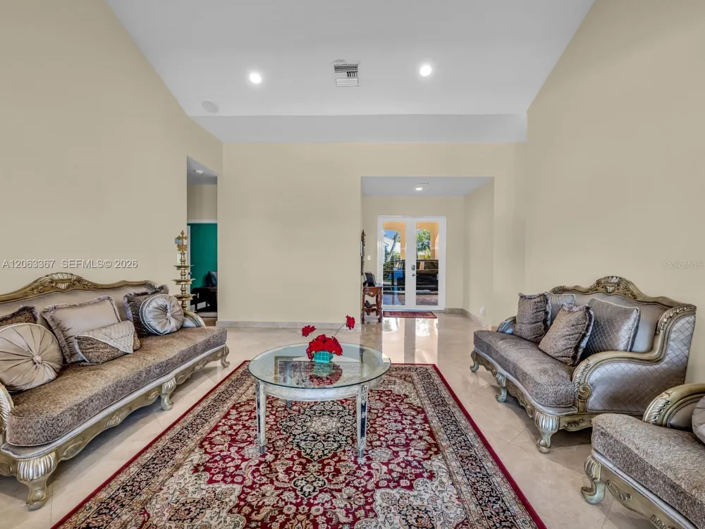 2710 WALKERS WAY Weston, FL 33331