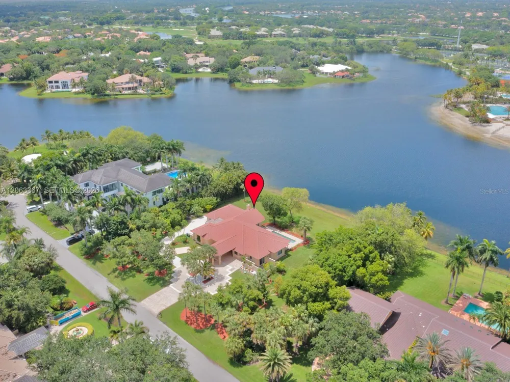 2710 WALKERS WAY Weston, FL 33331