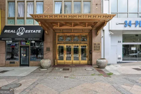 32 Peachtree ST NW