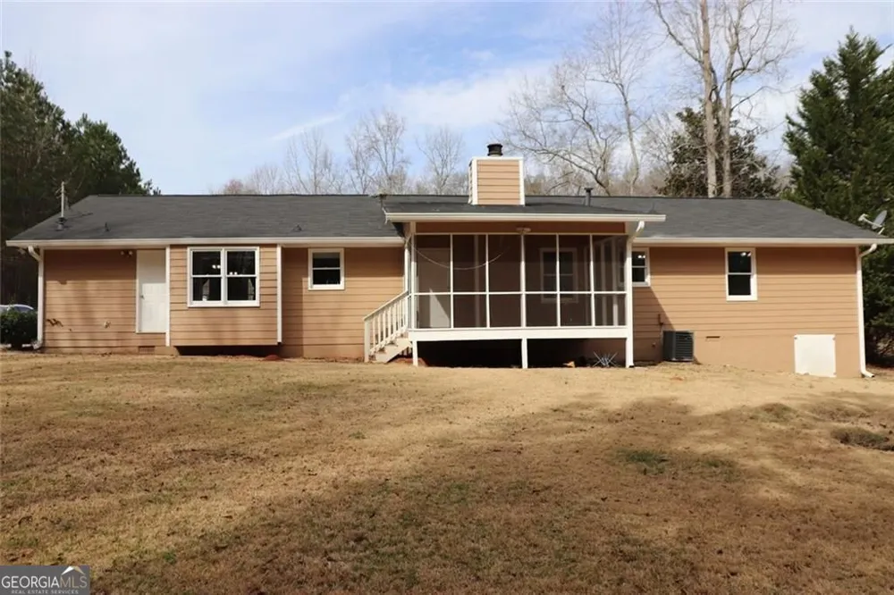 150 Bunny LN Fayetteville, GA 30215