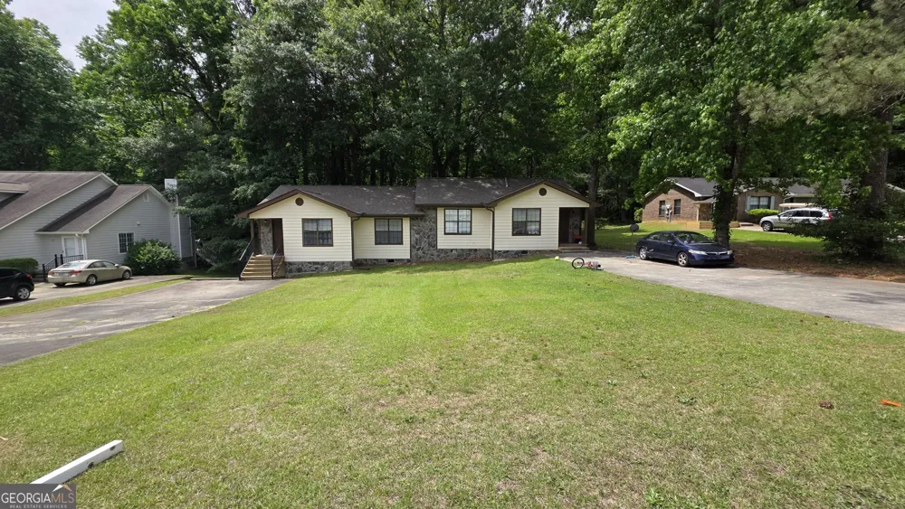 215 Handley CT Tyrone, GA 30290