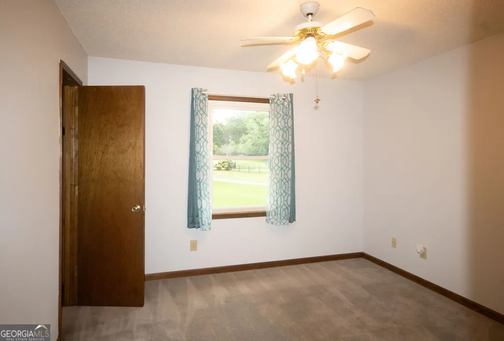 162 Price DR W Locust Grove, GA 30248
