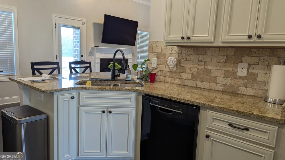 326 Willow Cove CT Lizella, GA 31052