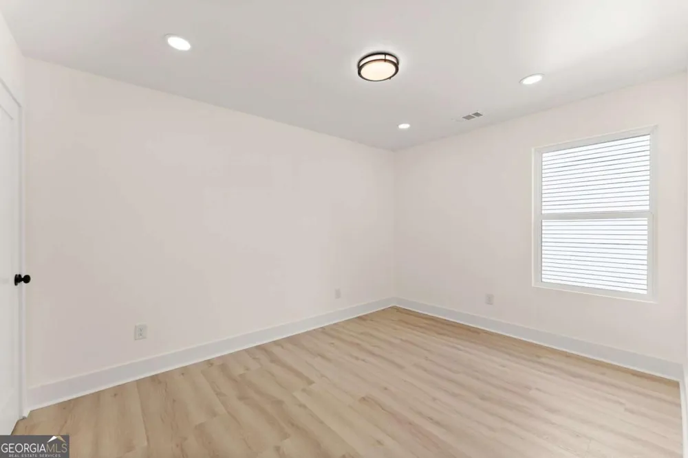 172 Llewellyn ST Clarkesville, GA 30523