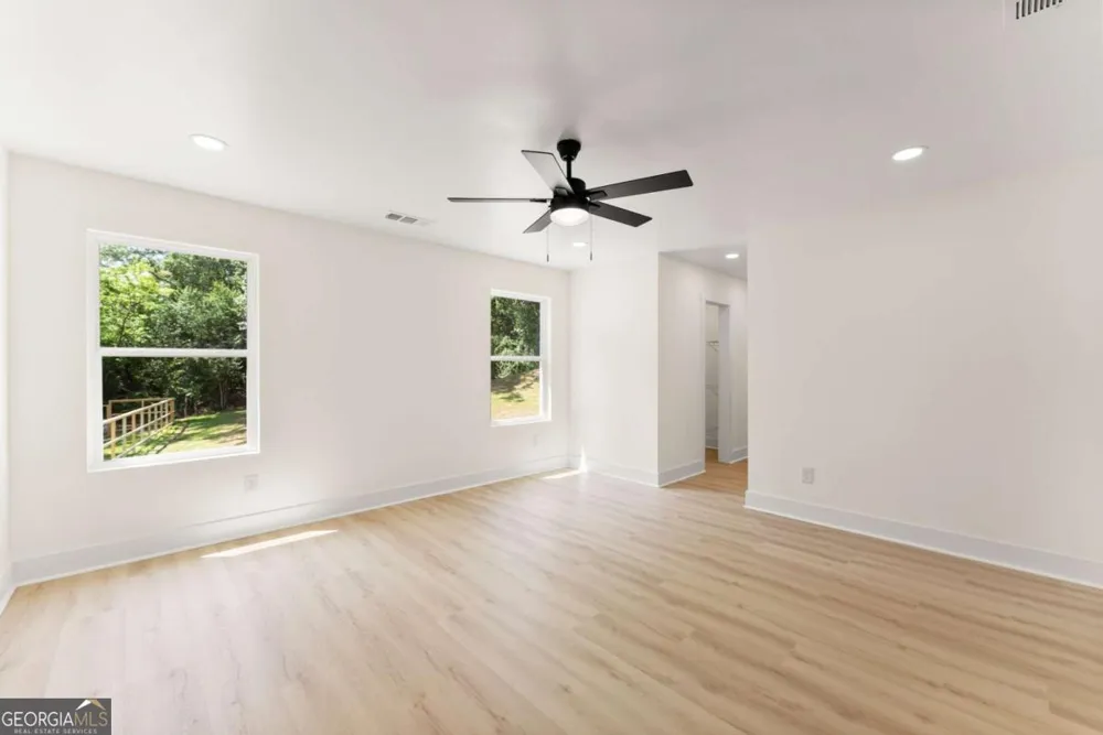 172 Llewellyn ST Clarkesville, GA 30523