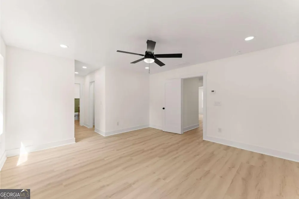 172 Llewellyn ST Clarkesville, GA 30523