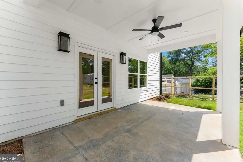 172 Llewellyn ST Clarkesville, GA 30523