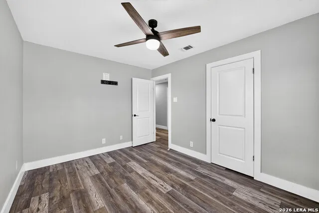 280 County Road 322 La Vernia, TX 78121
