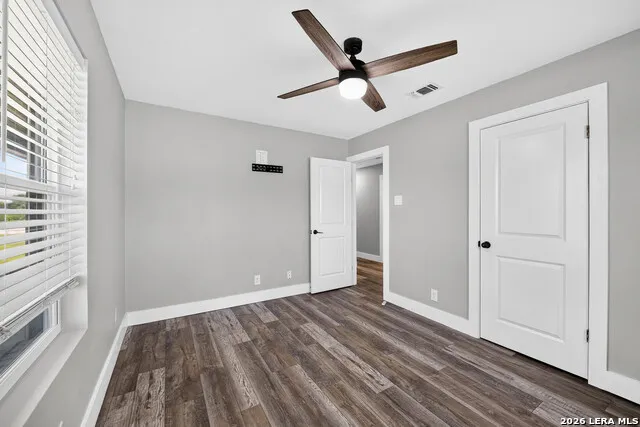 280 County Road 322 La Vernia, TX 78121