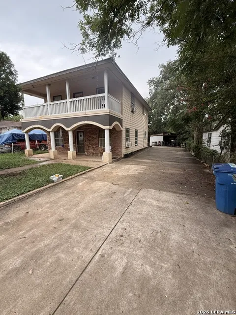 535 E EDMONDS AVE San Antonio, TX 78214