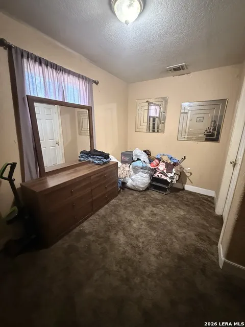 535 E EDMONDS AVE San Antonio, TX 78214
