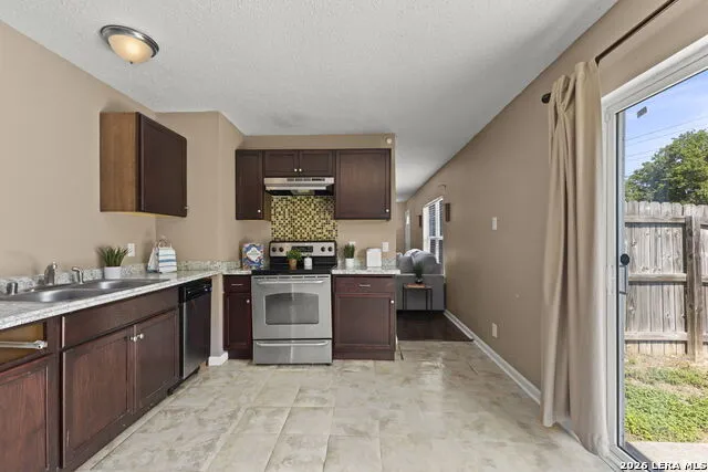 2514 French Sea Dr Kirby, TX 78219