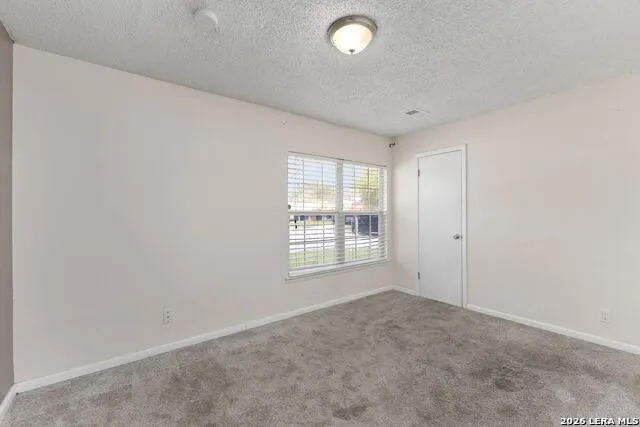 2514 French Sea Dr Kirby, TX 78219