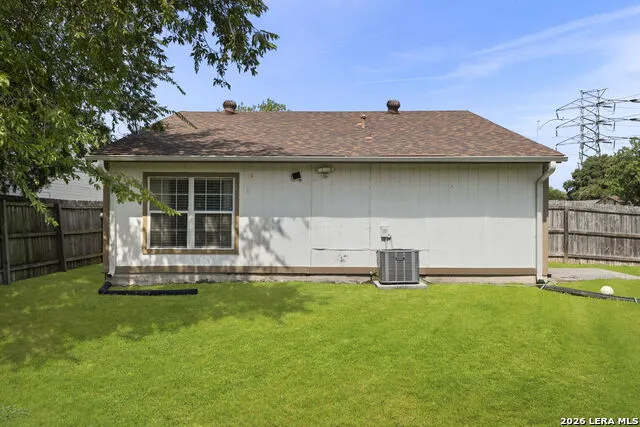 2514 French Sea Dr Kirby, TX 78219