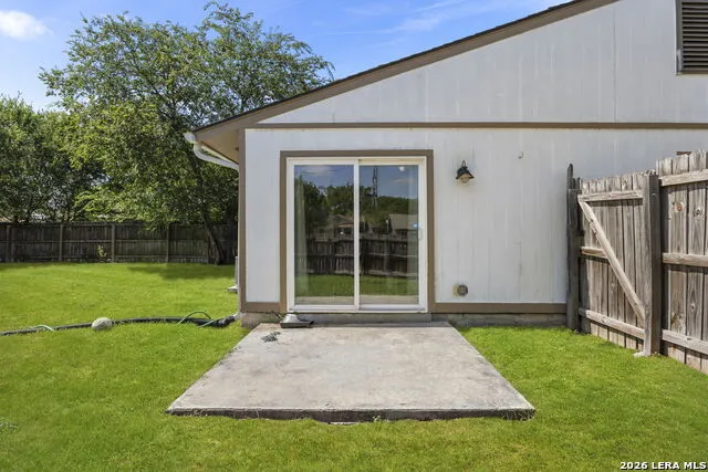 2514 French Sea Dr Kirby, TX 78219