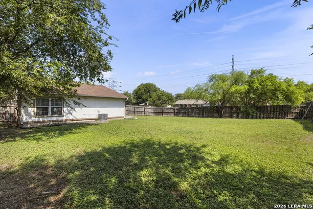 2514 French Sea Dr Kirby, TX 78219
